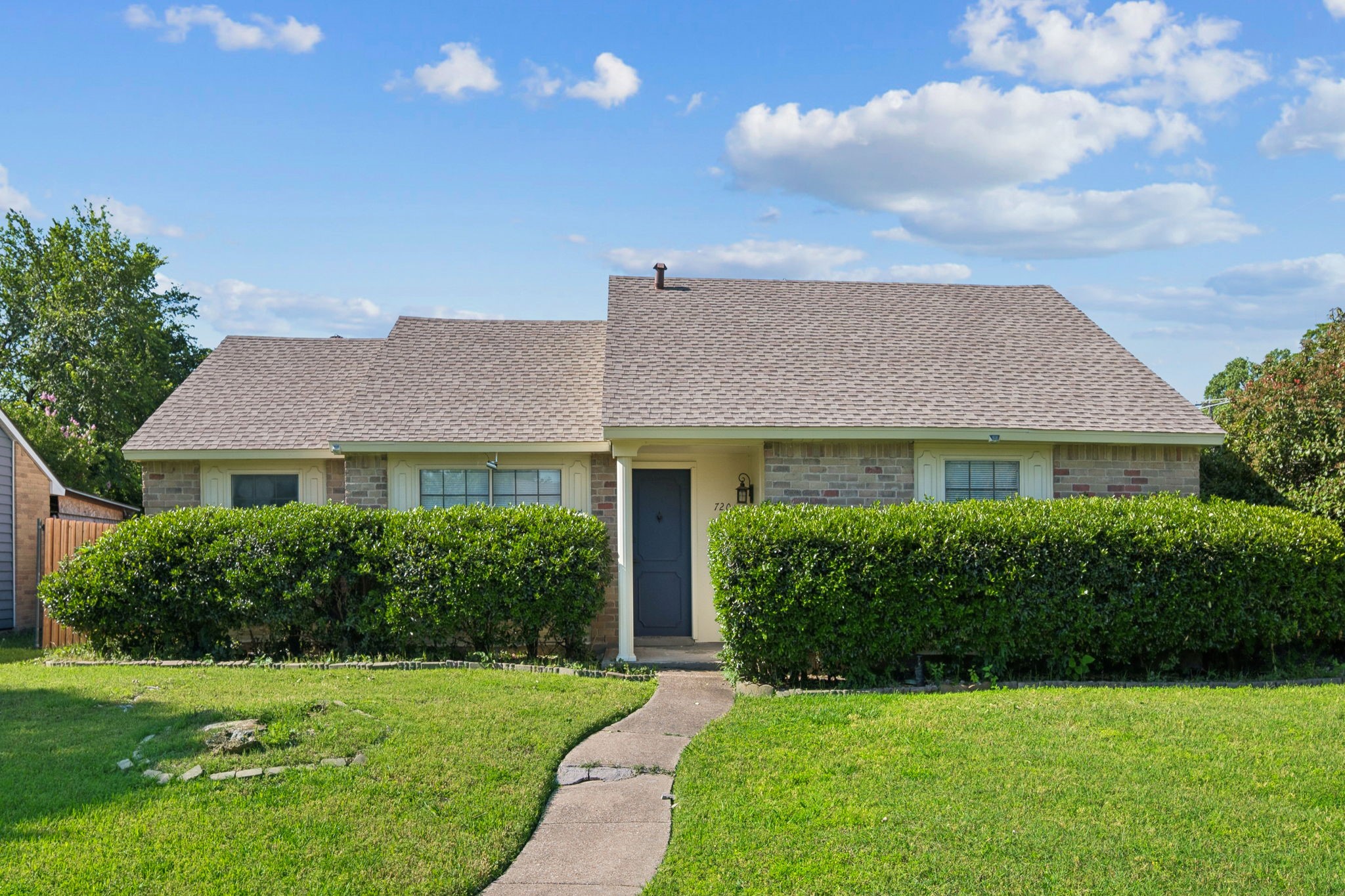 720 Lena Court Garland TX 75040