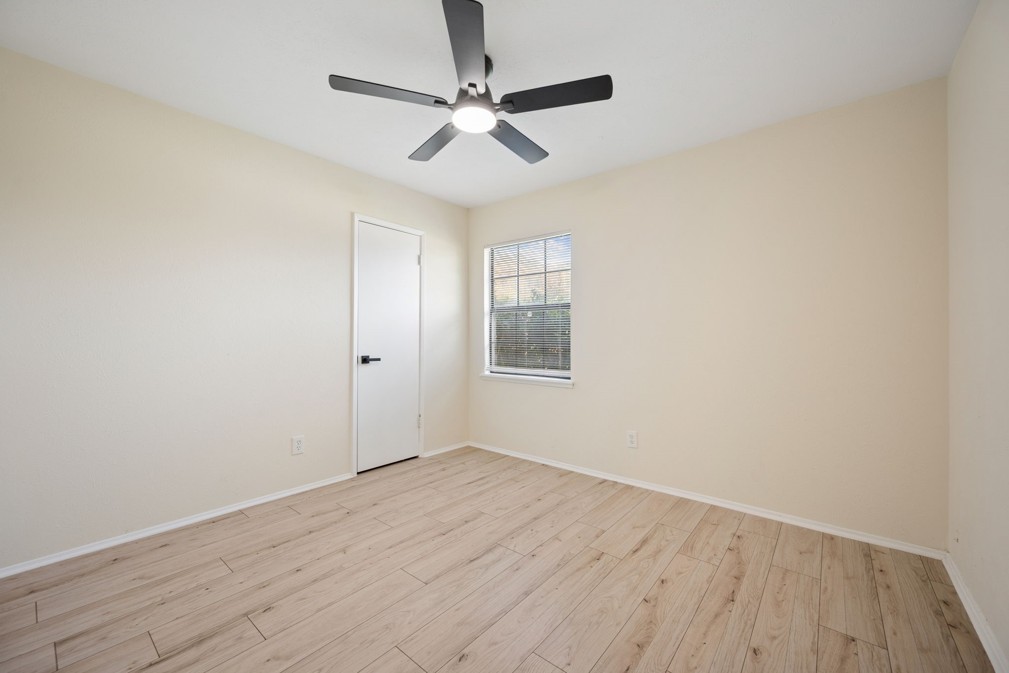 720 Lena Court Garland TX 75040
