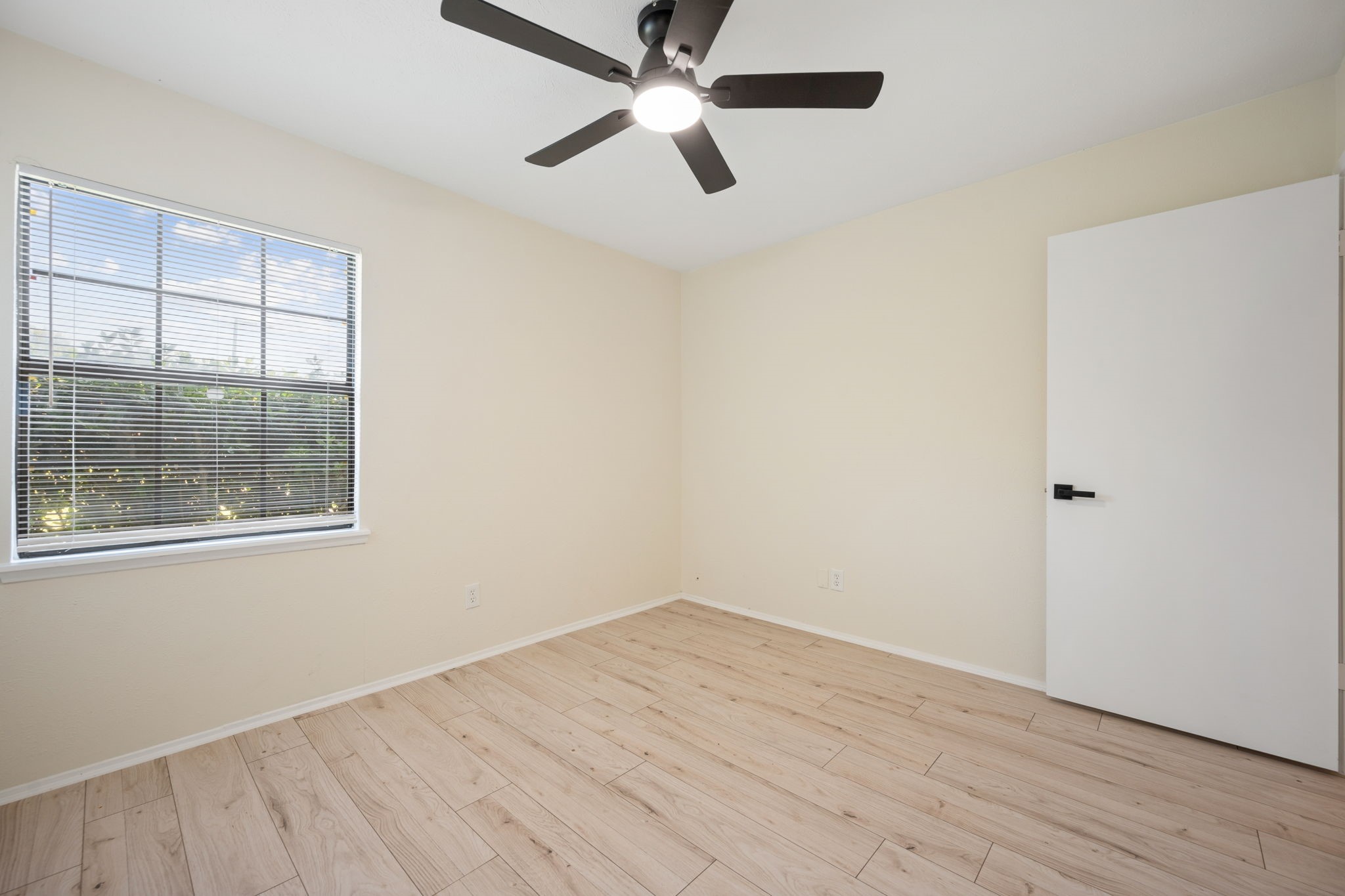 720 Lena Court Garland TX 75040