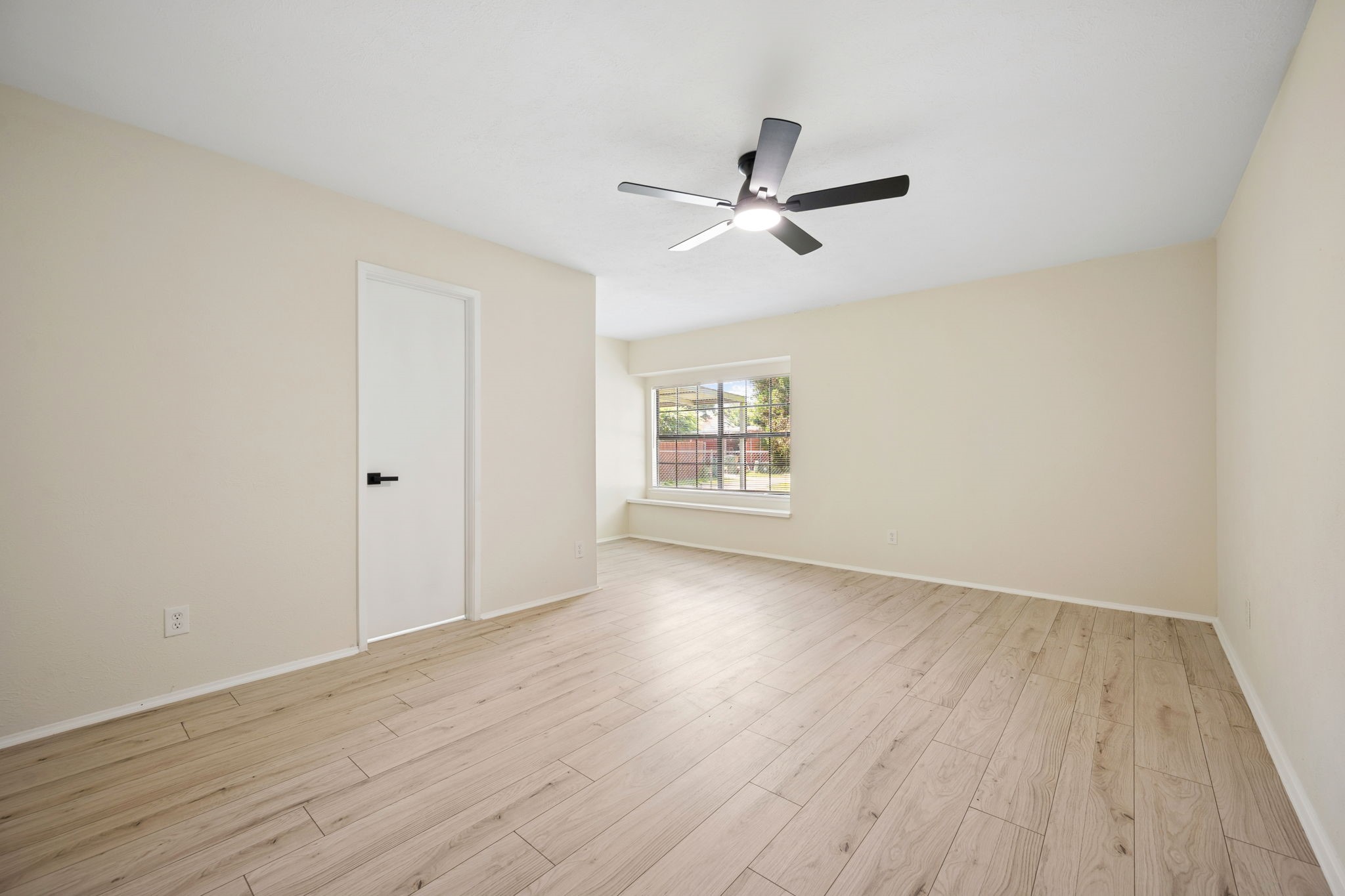 720 Lena Court Garland TX 75040