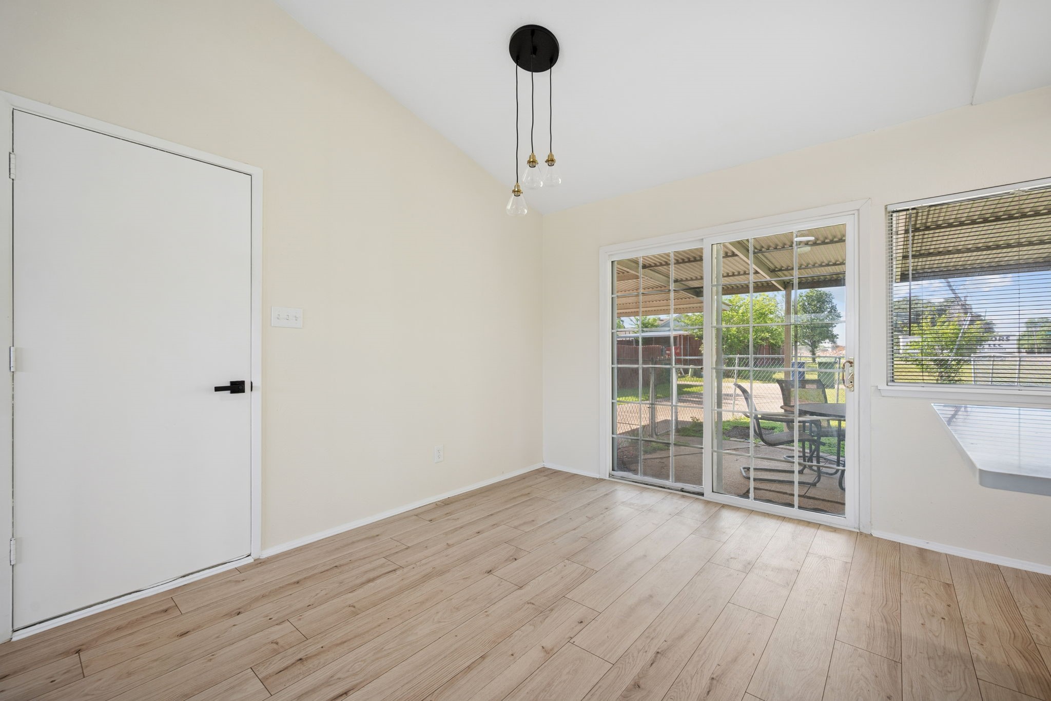720 Lena Court Garland TX 75040