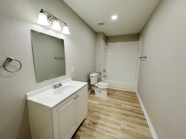 2204 Carl Street Big Spring TX 79720