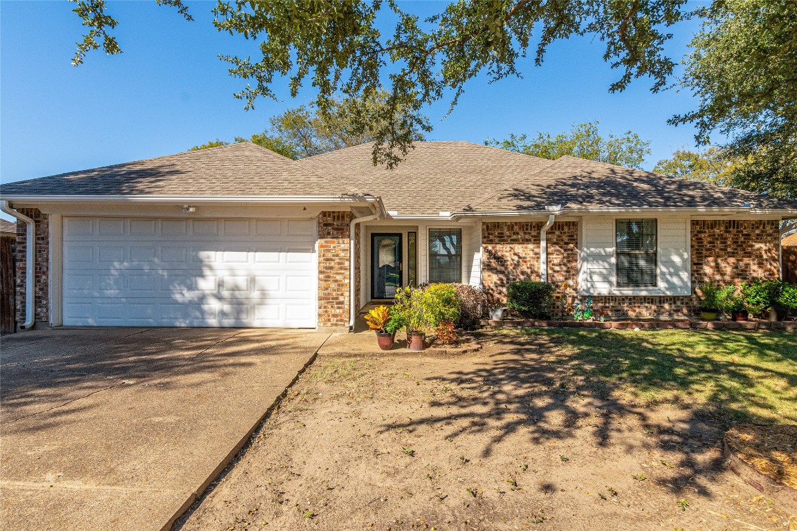 6844 Megan Lane North Richland Hills TX 76182