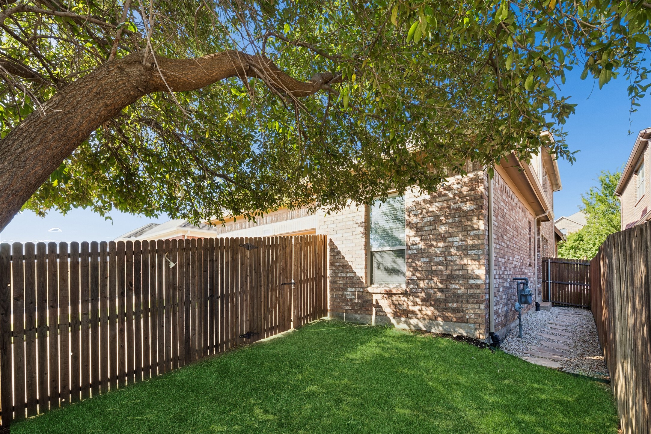 5004 Province Place Irving TX 75038