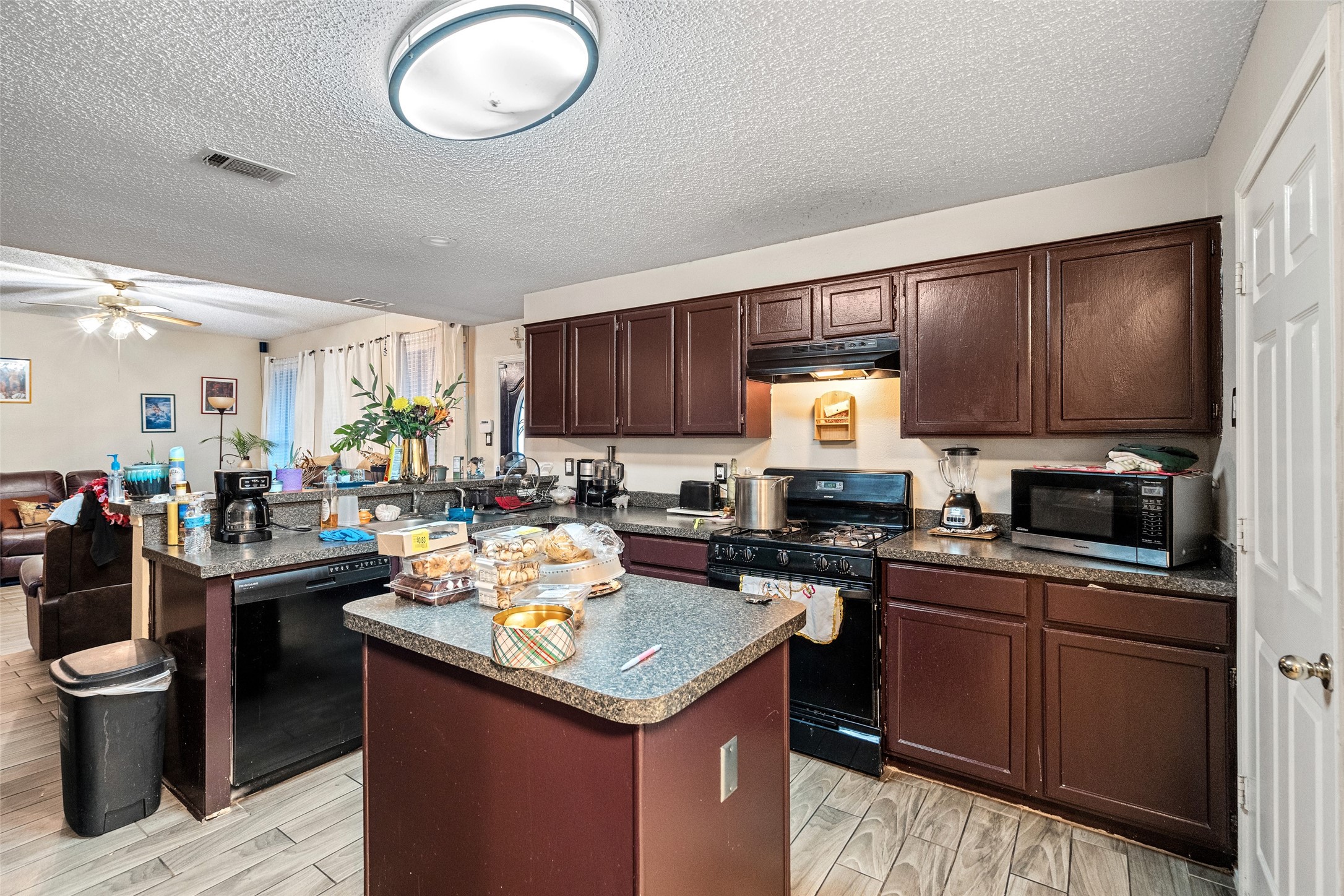 2628 Spring Branch Road Mesquite TX 75181