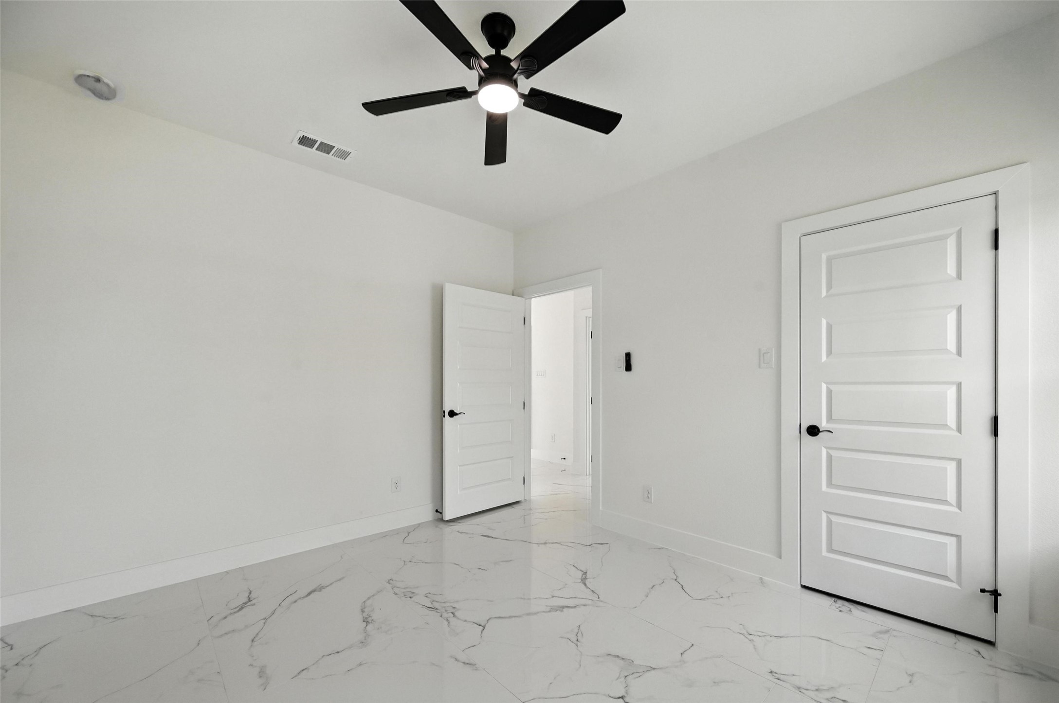 2414 Lauren Street Mabank TX 75147