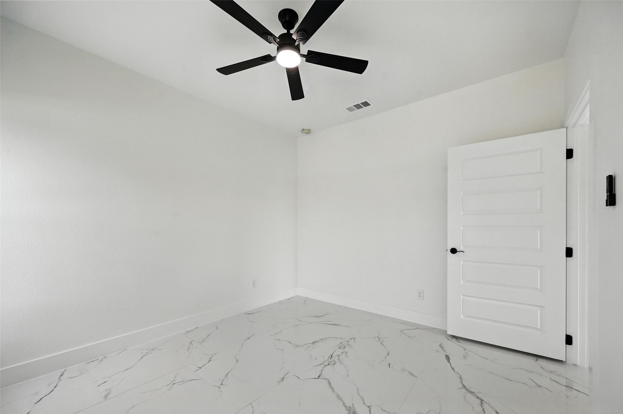 2414 Lauren Street Mabank TX 75147