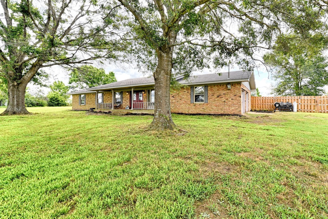 743 Vz County Road 4110 Canton TX 75103