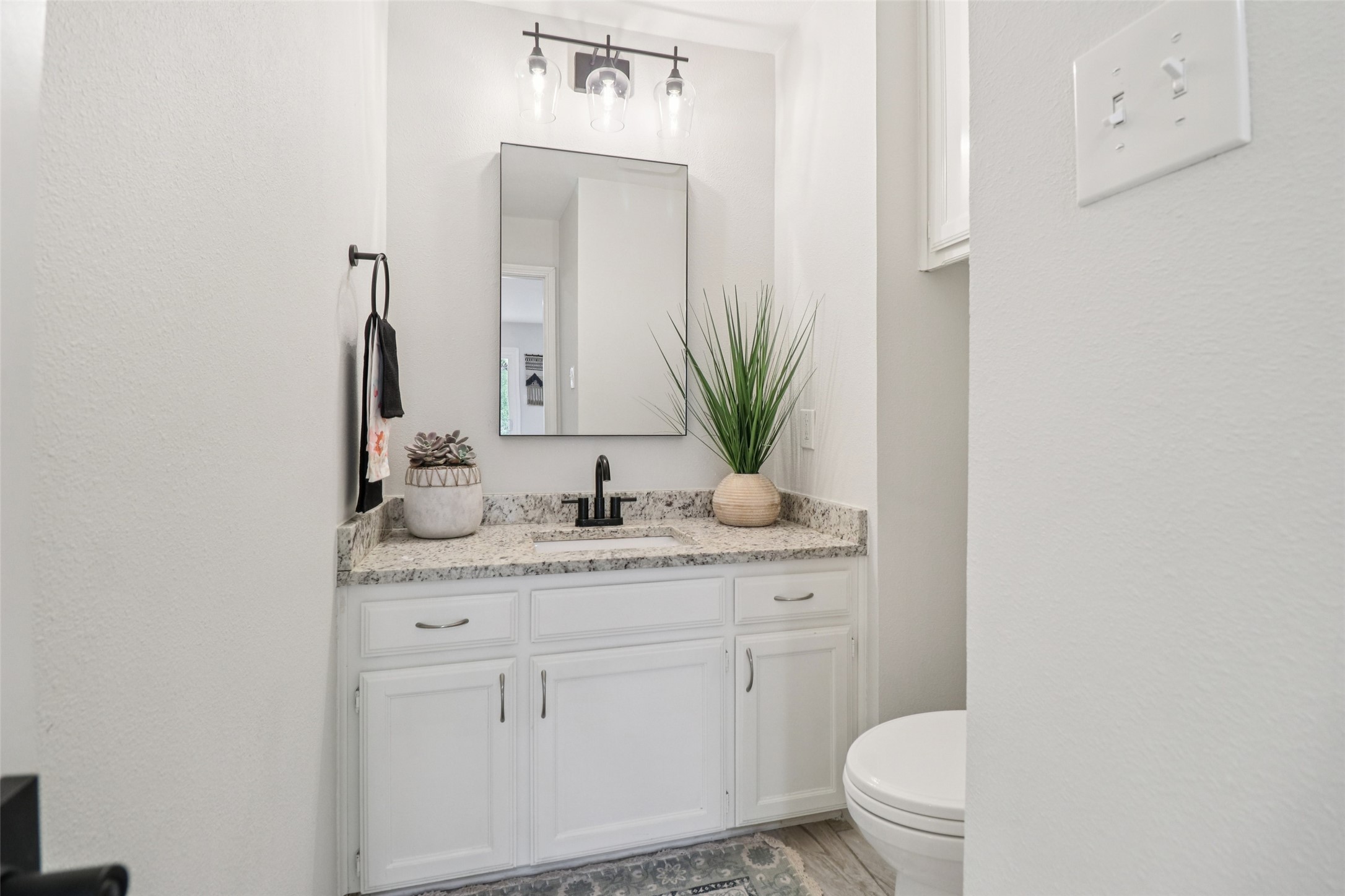 1428 Hampton Road Grapevine TX 76051
