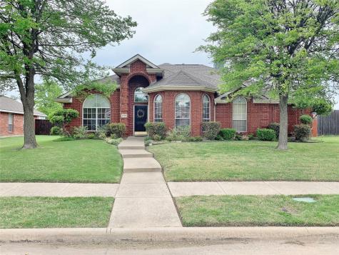 4305 Glistening Springs Rowlett TX 75088