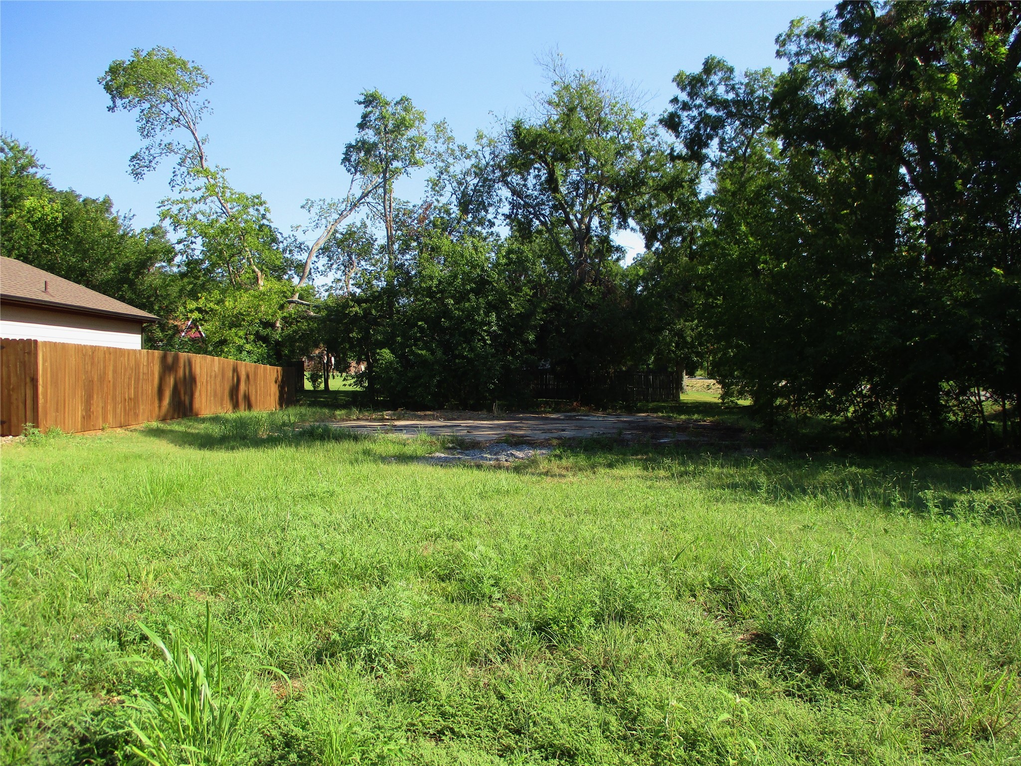 809 E 7th Street Bonham TX 75418