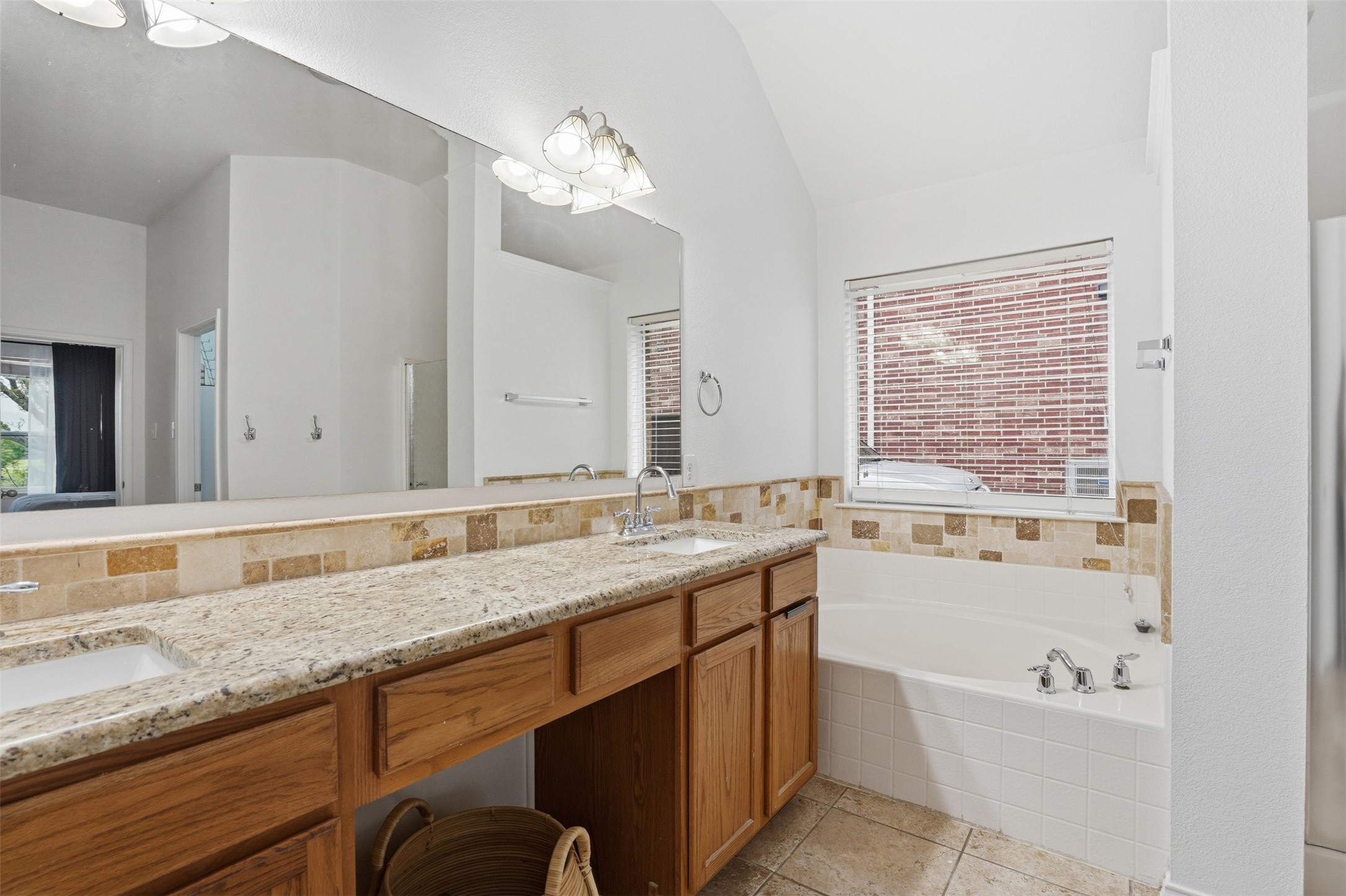 5605 Southern Hills Drive North Richland Hills TX 76180