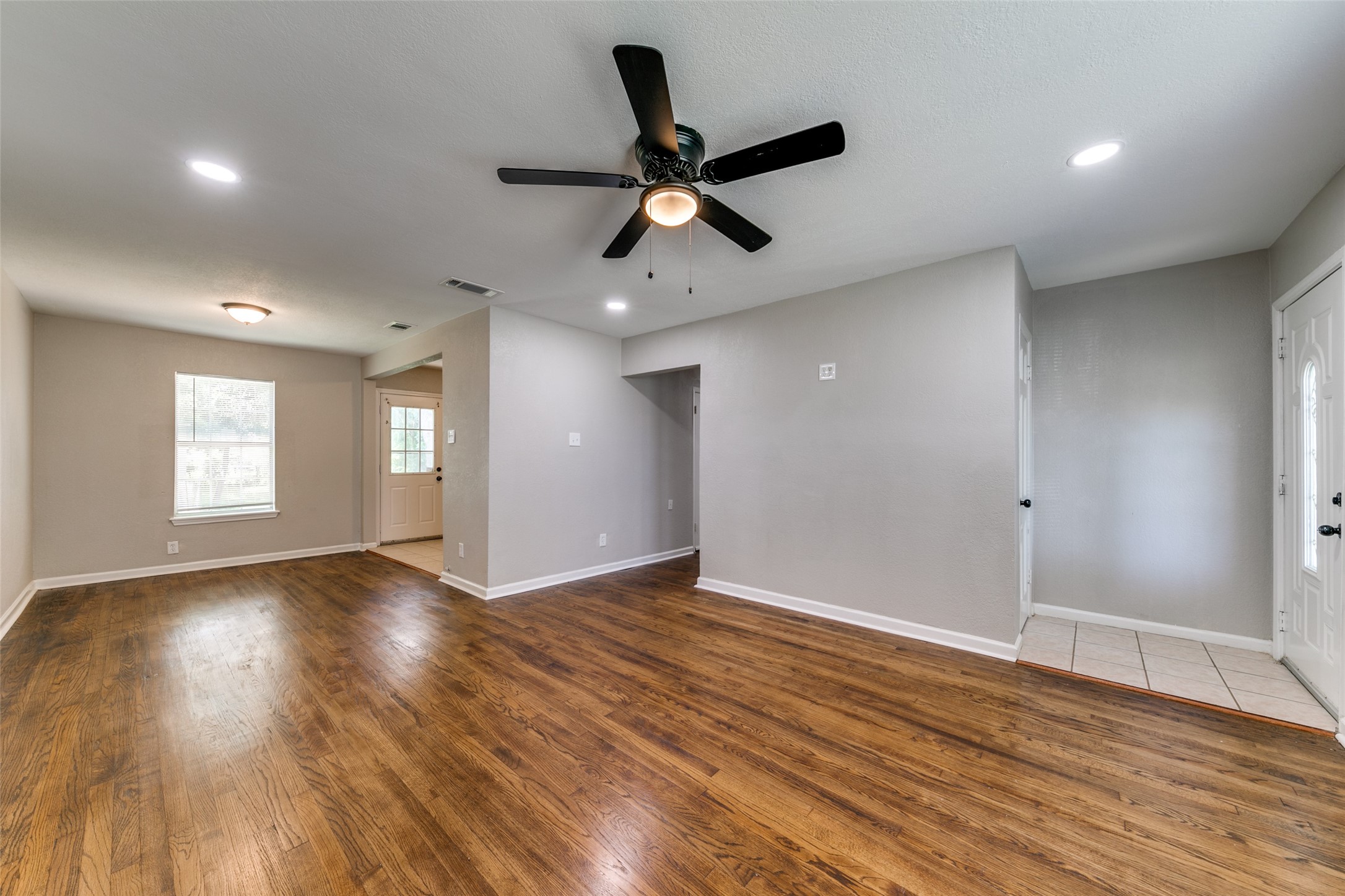 2419 Hudspeth Avenue Dallas TX 75216