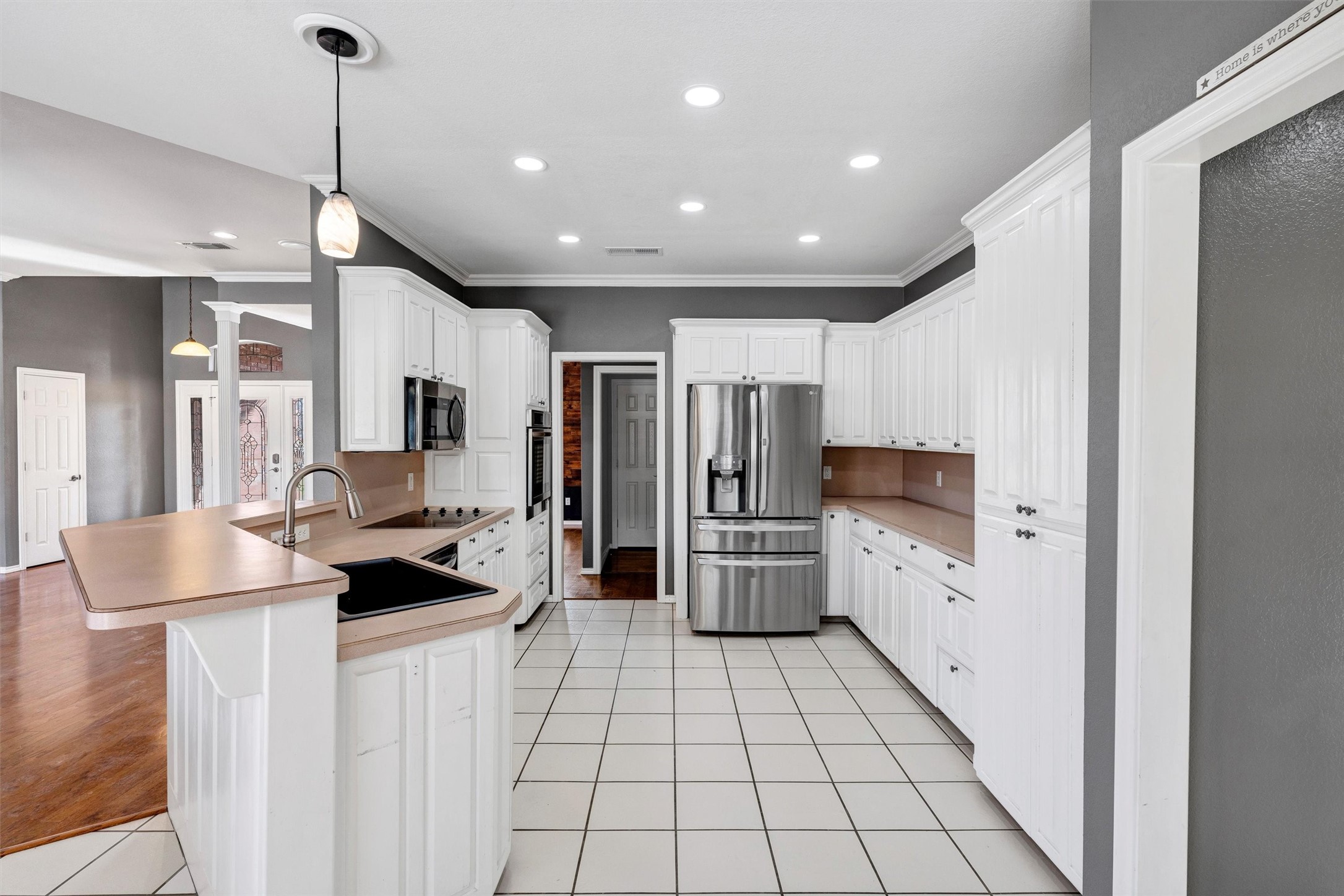 9219 Hanging Moss Drive Granbury TX 76049