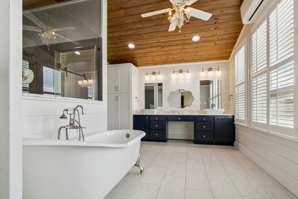 800 Vz County Road 2807 Mabank TX 75147