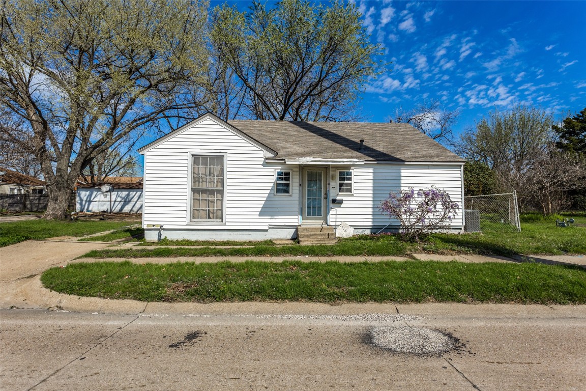 1115 W Avenue B Garland TX 75040