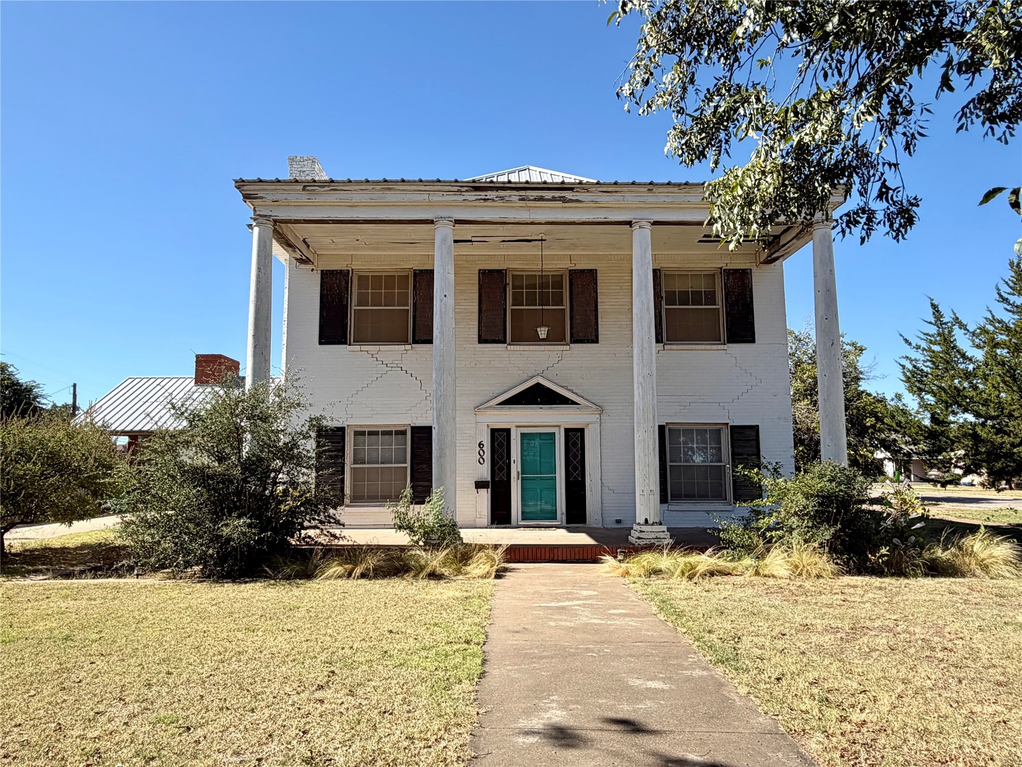 600 Mercer Street Quanah TX 79252