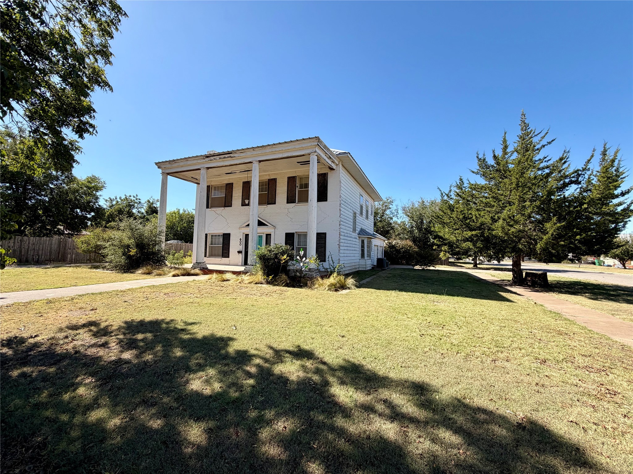 600 Mercer Street Quanah TX 79252