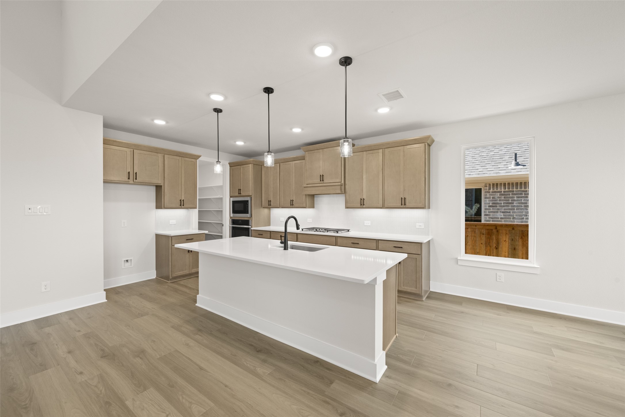 2409 Hitchford Midlothian TX 76065