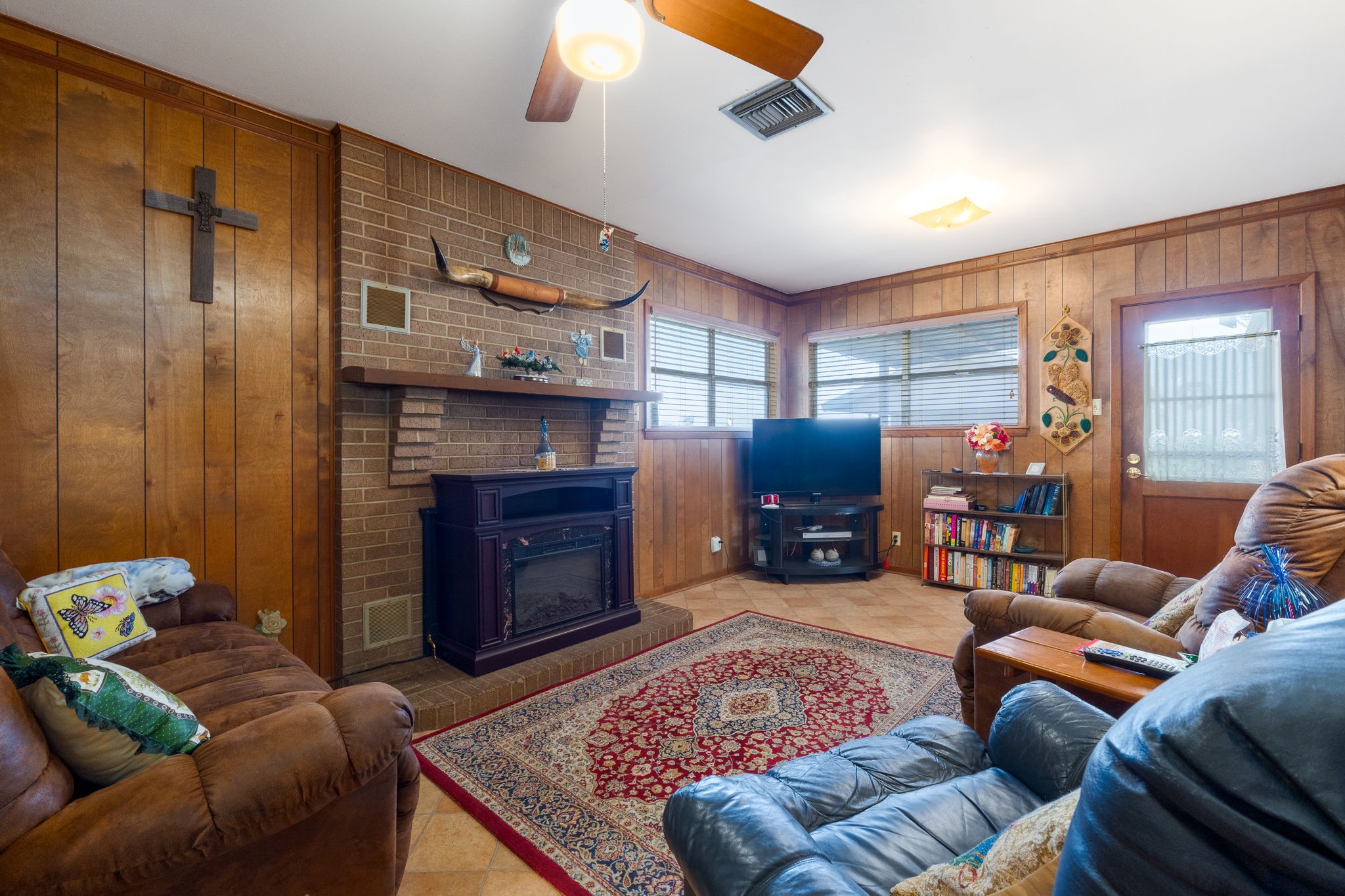 1003 N Ridge Street Lampasas TX 76550