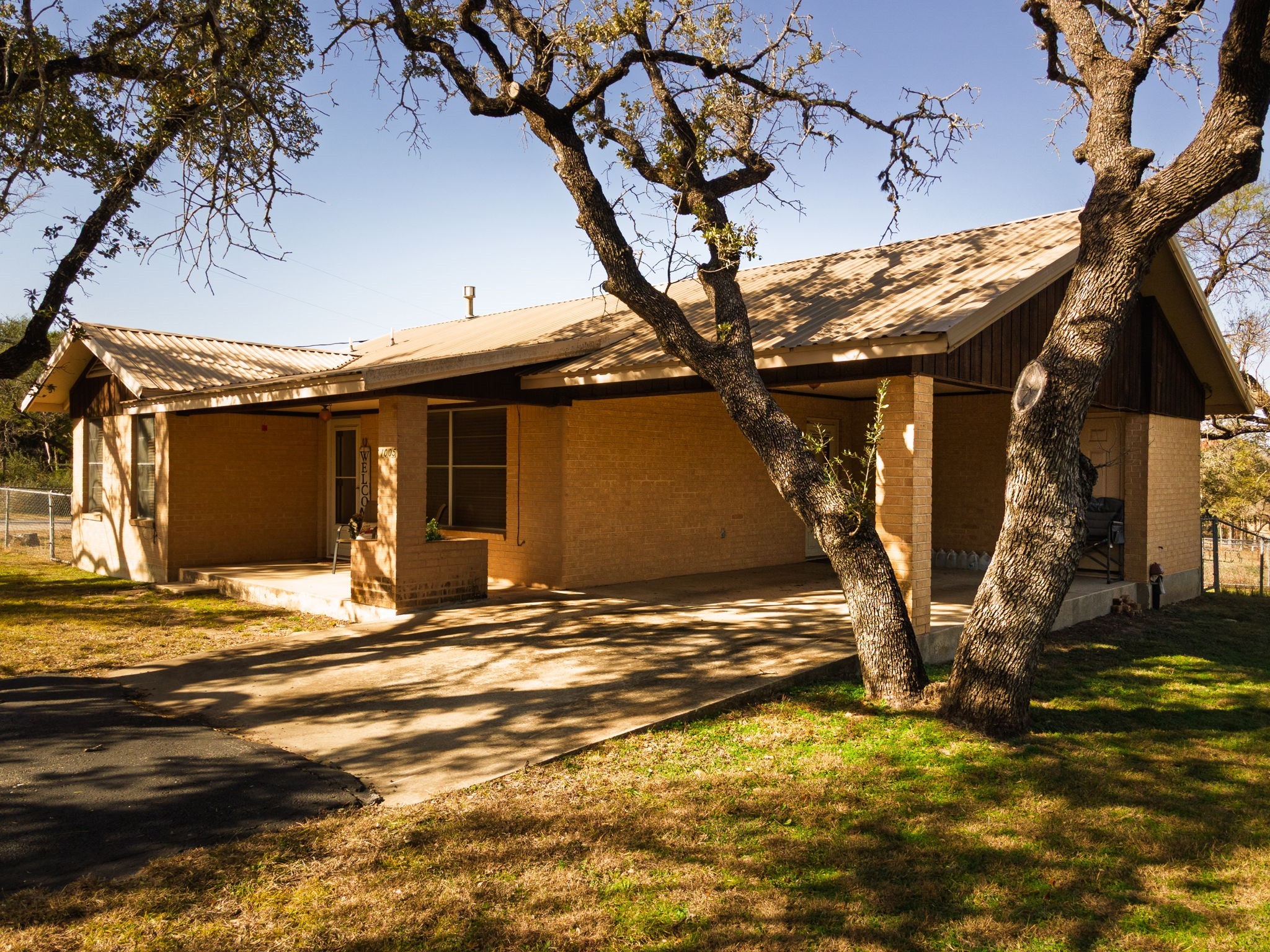 1003 N Ridge Street Lampasas TX 76550