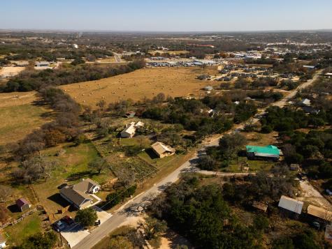 1003 N Ridge Street Lampasas TX 76550