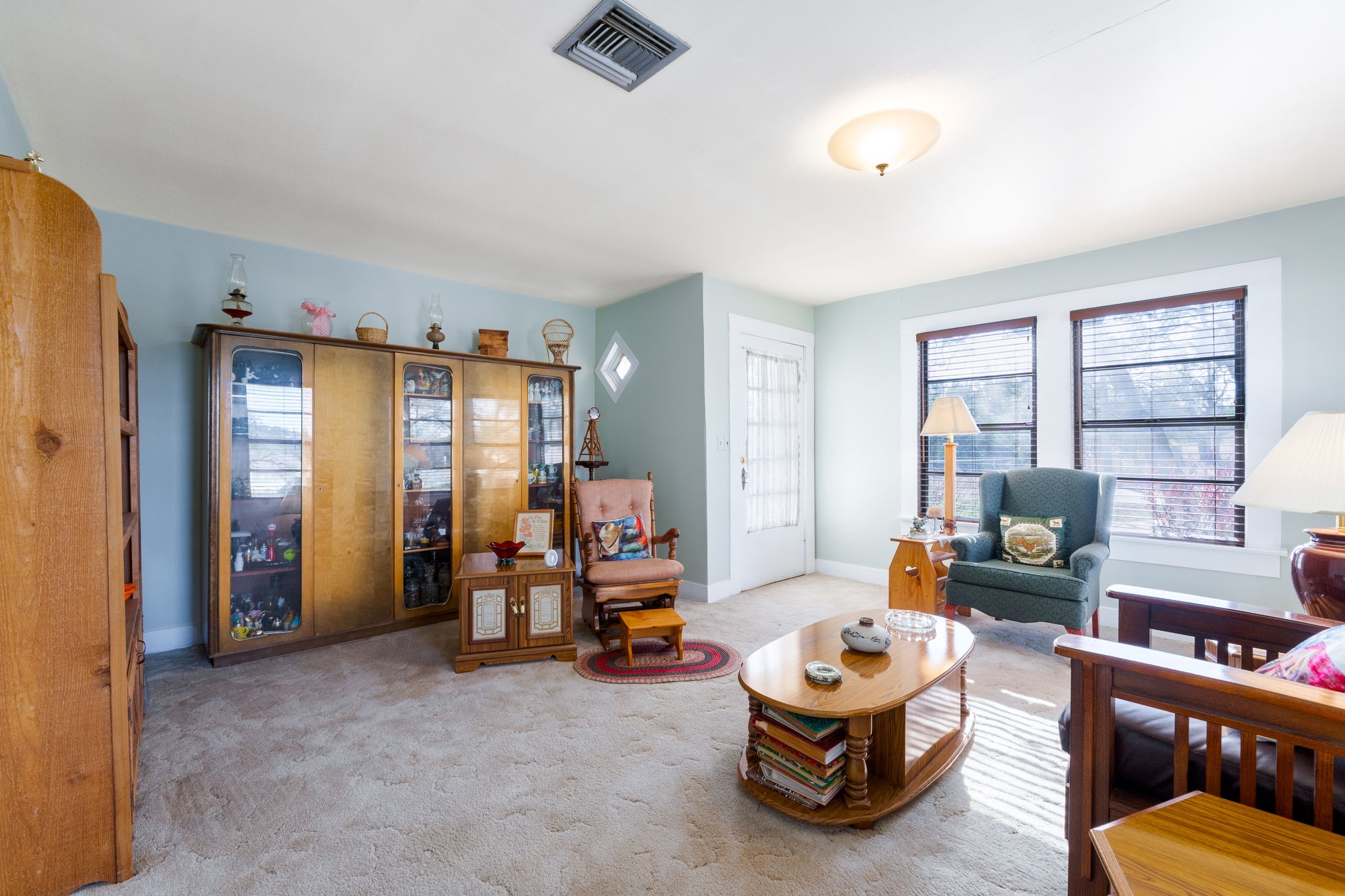 1003 N Ridge Street Lampasas TX 76550