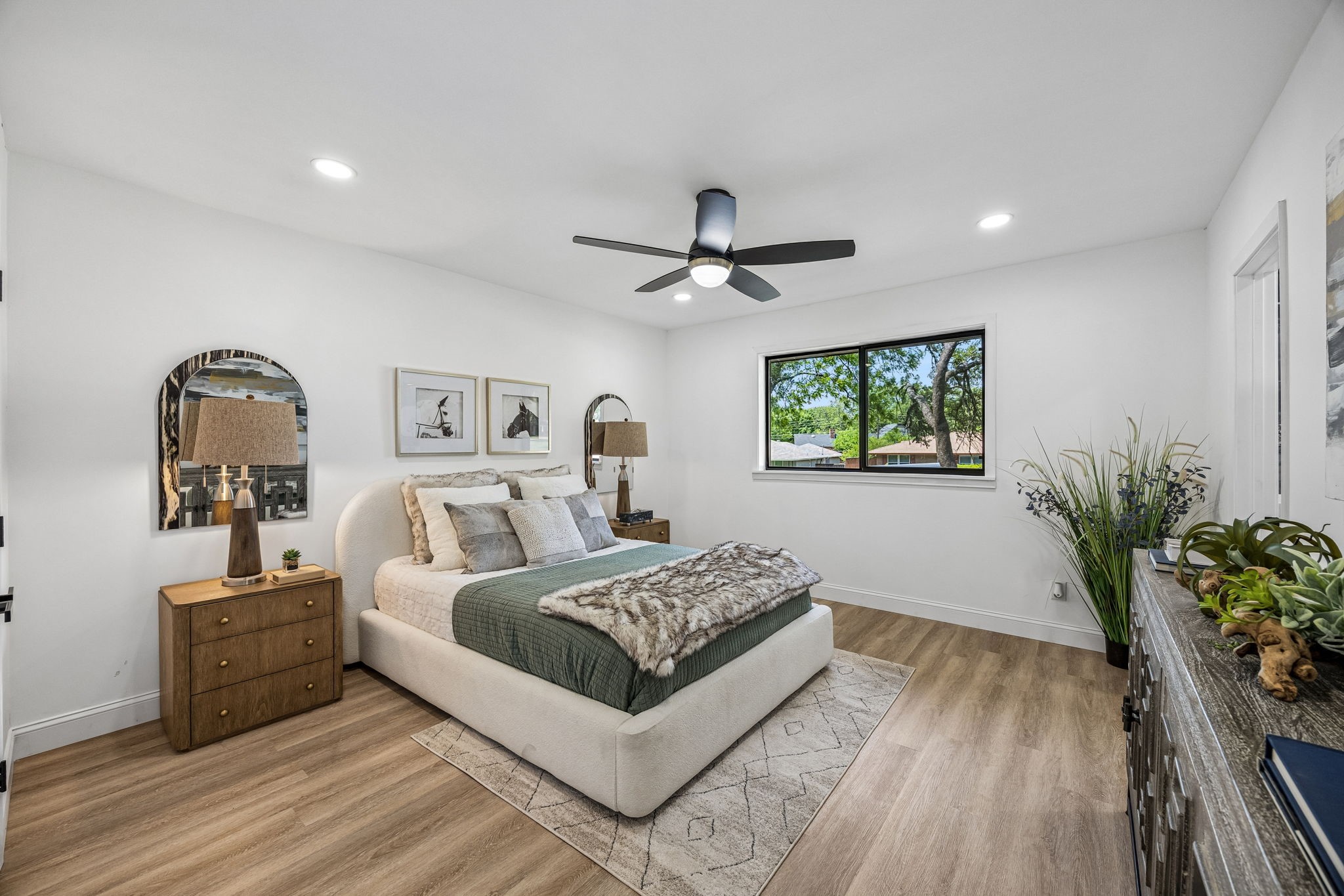 4614 Oak Trail Dallas TX 75232