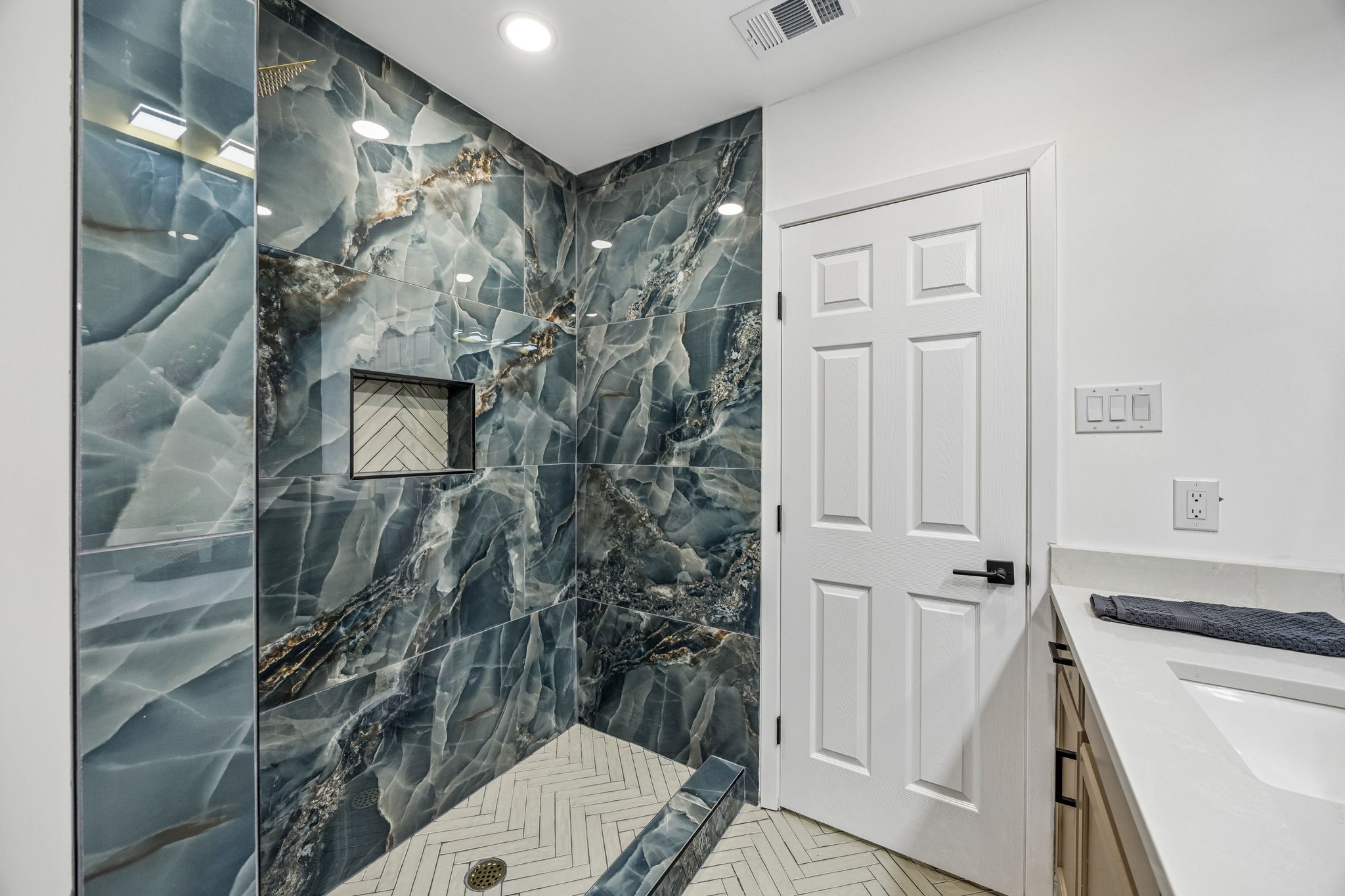 4614 Oak Trail Dallas TX 75232