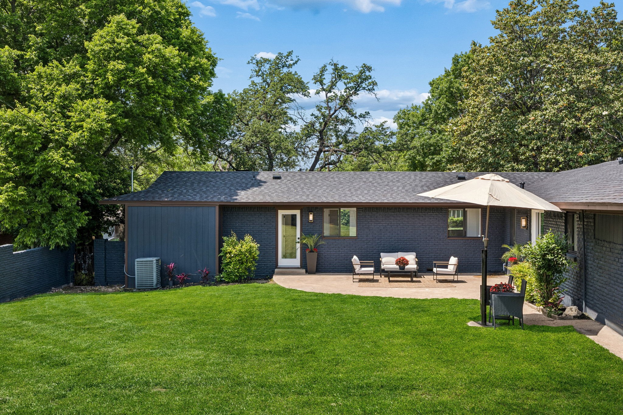 4614 Oak Trail Dallas TX 75232