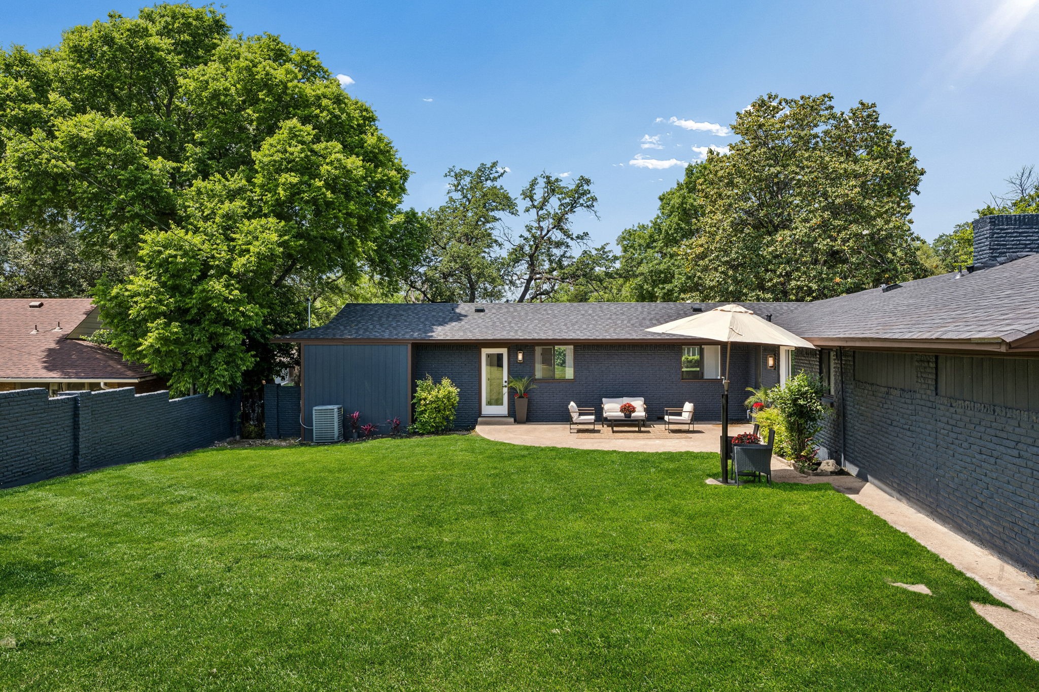 4614 Oak Trail Dallas TX 75232