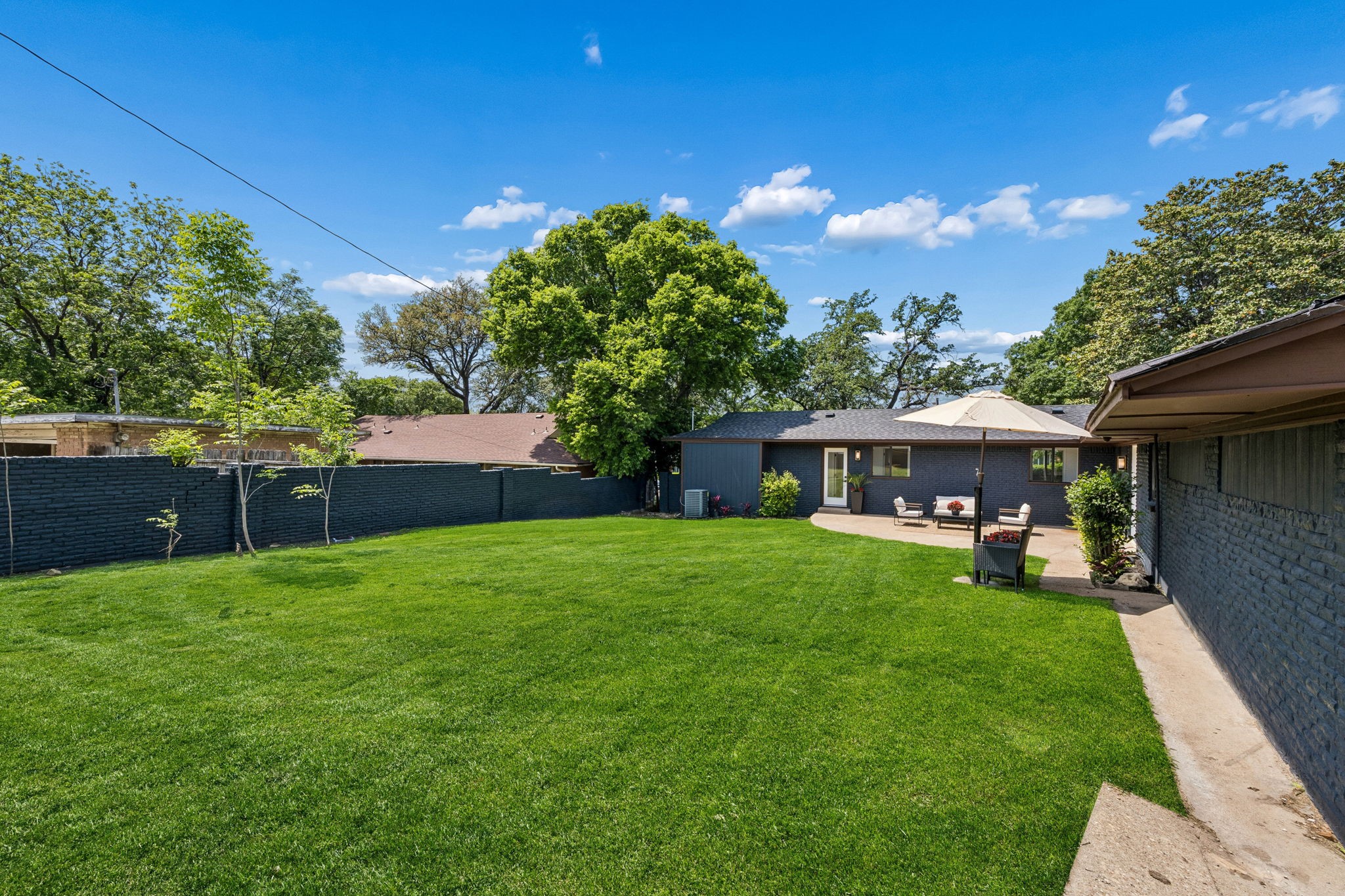 4614 Oak Trail Dallas TX 75232