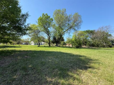 243 Walnut Street Wilmer TX 75172