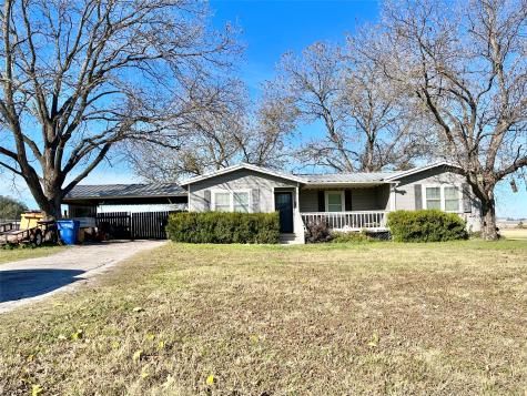 1201 E Highland Avenue Comanche TX 76442