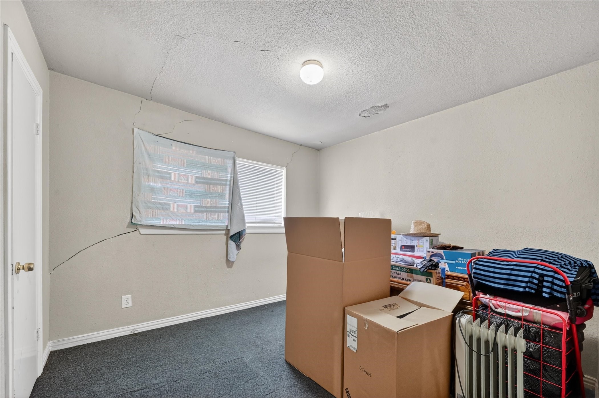 1403 Beacon Hill Drive Irving TX 75061