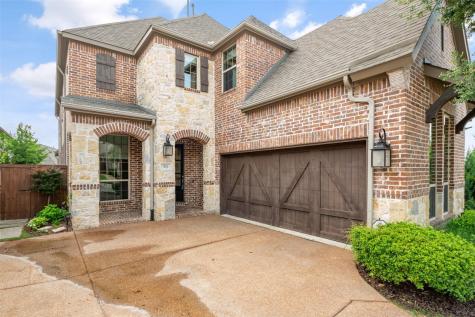 931 The Lakes Boulevard Lewisville TX 75056