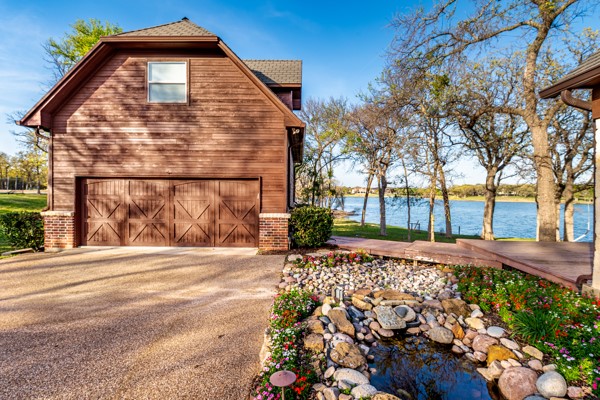 1529 Garza Lakewood Village TX 75068
