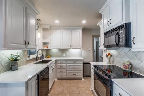 4021 Rochelle Drive Dallas TX 75220