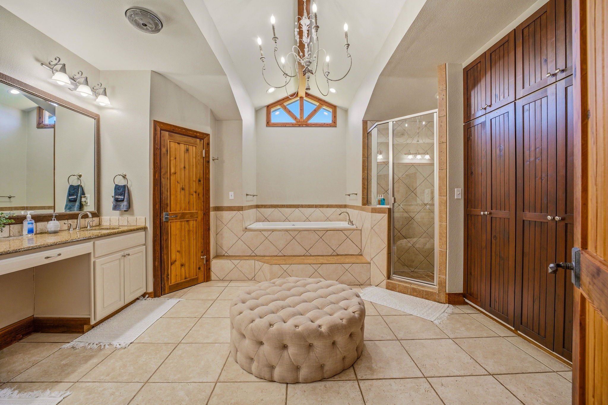 624 Williamsburg Court Granbury TX 76048