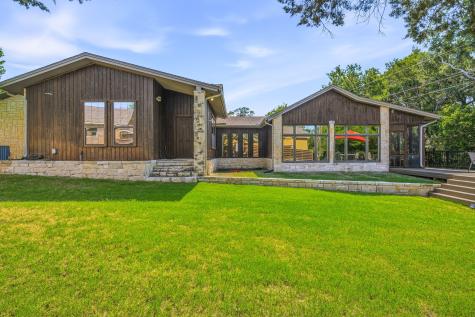 624 Williamsburg Court Granbury TX 76048