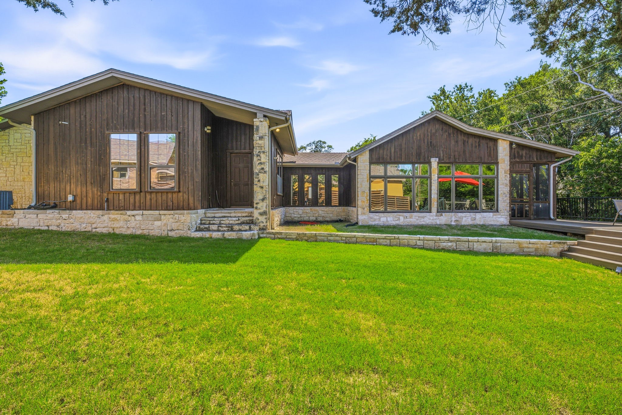 624 Williamsburg Court Granbury TX 76048