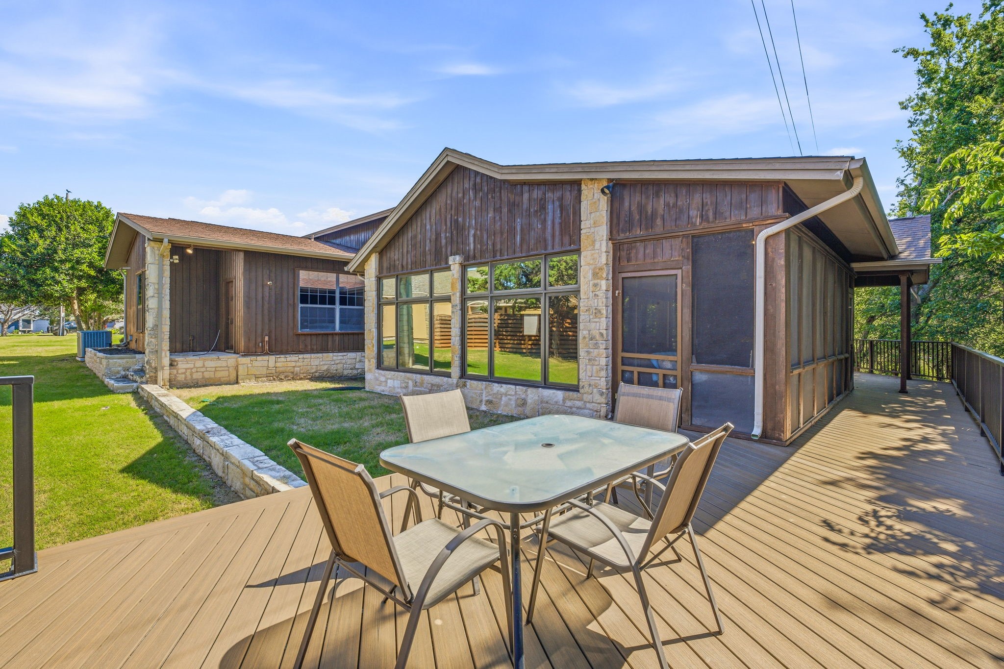 624 Williamsburg Court Granbury TX 76048