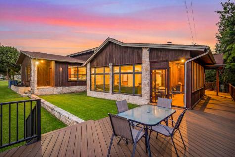 624 Williamsburg Court Granbury TX 76048