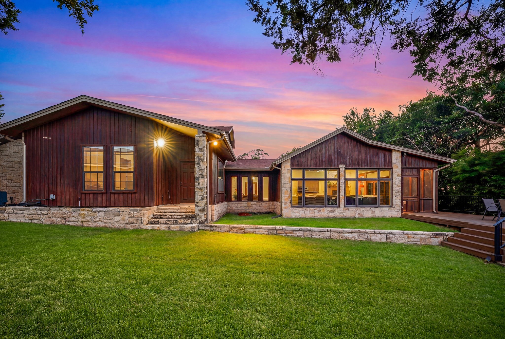 624 Williamsburg Court Granbury TX 76048