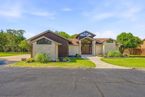 624 Williamsburg Court Granbury TX 76048
