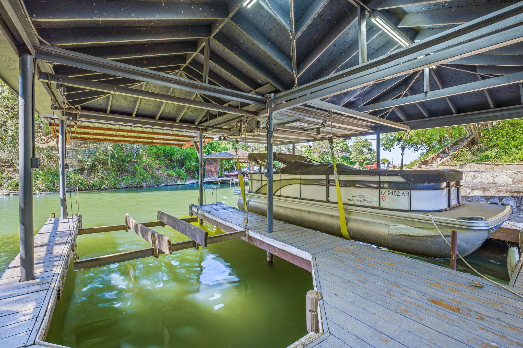 624 Williamsburg Court Granbury TX 76048