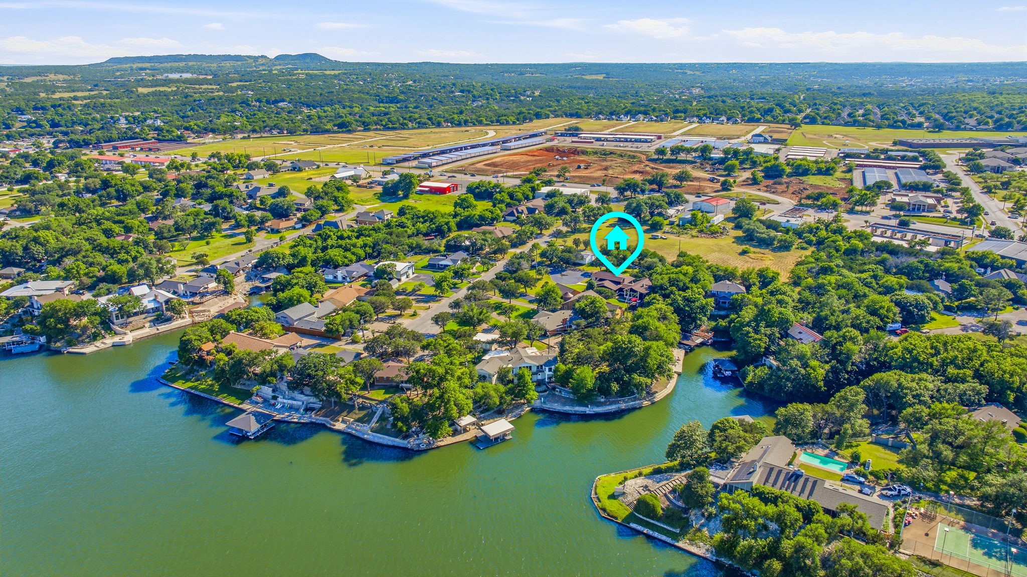 624 Williamsburg Court Granbury TX 76048