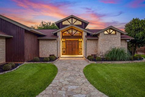 624 Williamsburg Court Granbury TX 76048