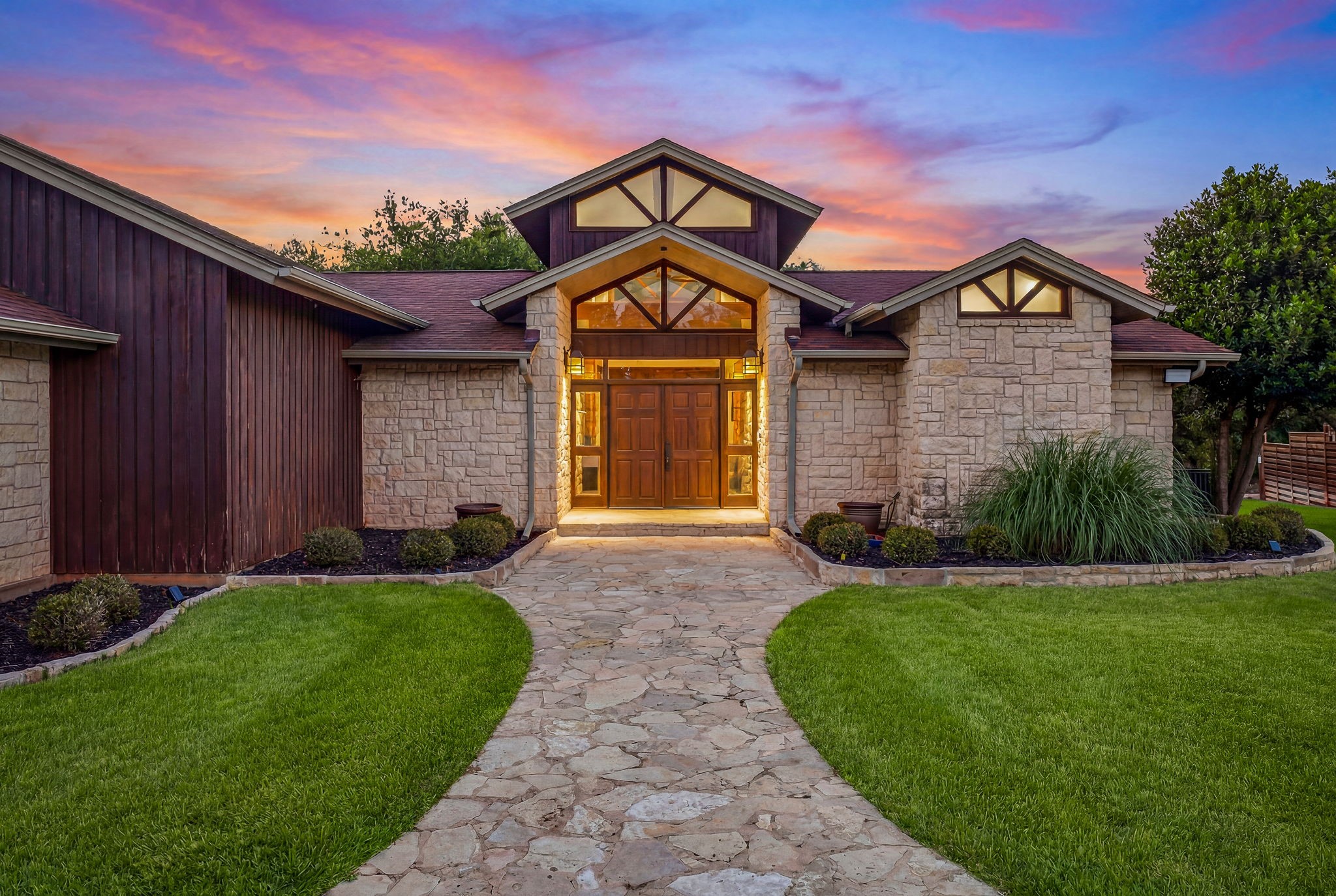 624 Williamsburg Court Granbury TX 76048