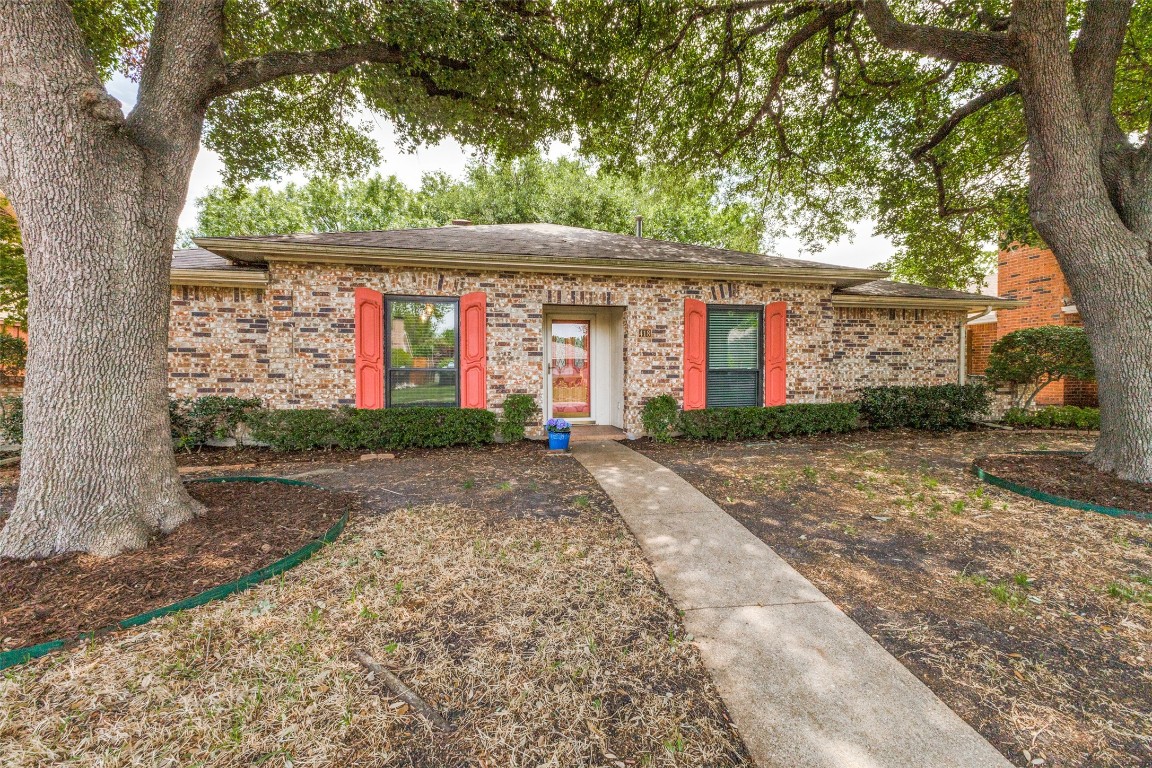 418 Doral Place Garland TX 75043